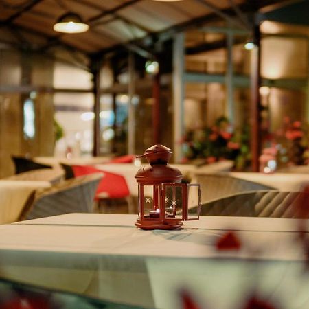 Hotel Lebed Ohrid Ngoại thất bức ảnh