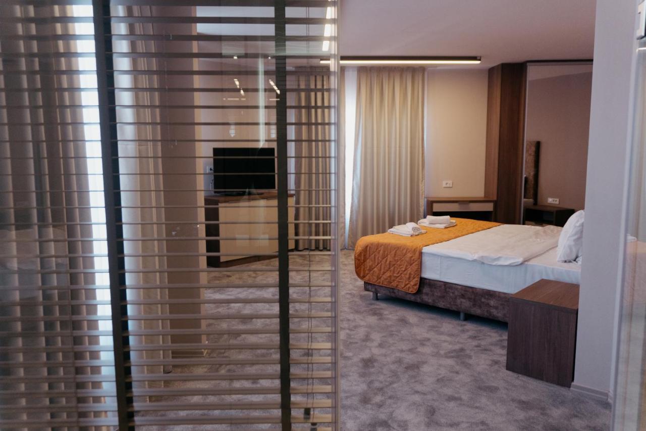 Hotel Lebed Ohrid Ngoại thất bức ảnh