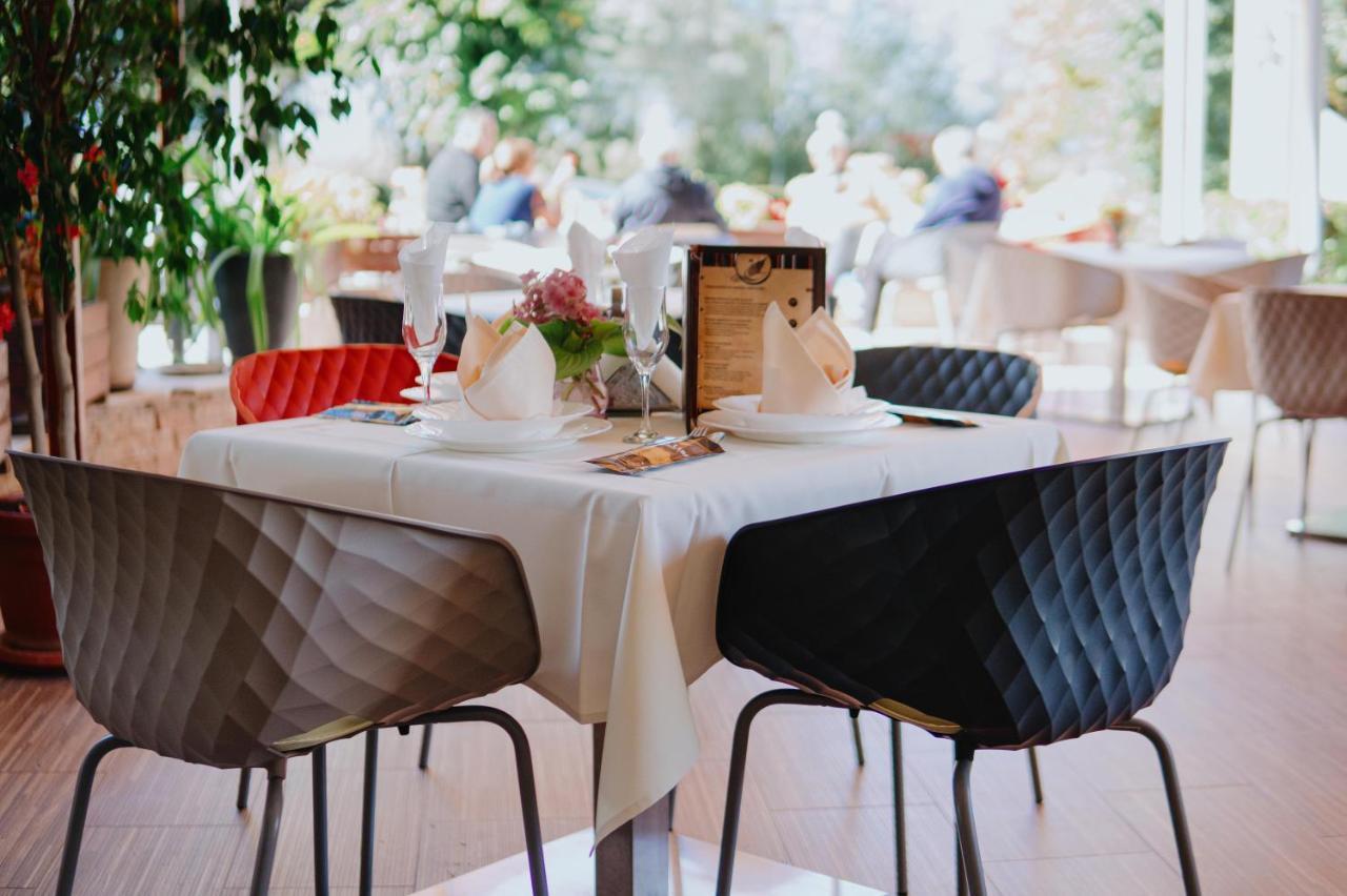 Hotel Lebed Ohrid Ngoại thất bức ảnh