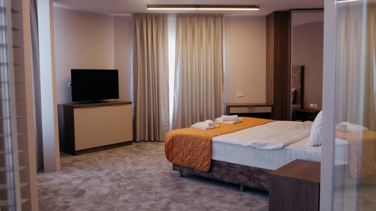 Hotel Lebed Ohrid Ngoại thất bức ảnh